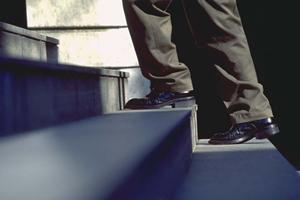 ビジネスマン必見！フォーマルシーンにぴったりのネクタイ選び術