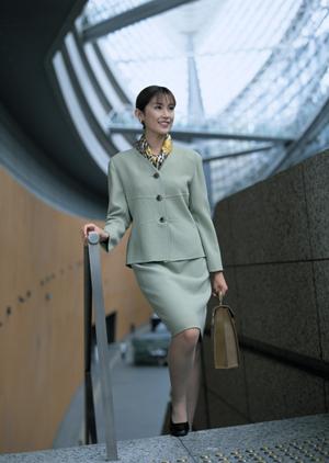 スニーカーのネット販売はVOLCOMで